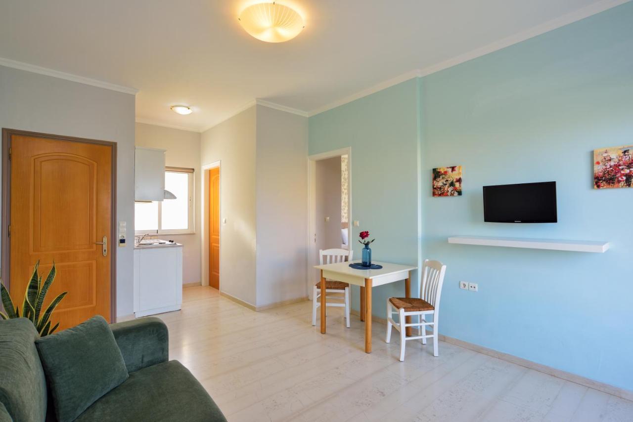 Poseidon Apartments Kato Daratso Exterior foto