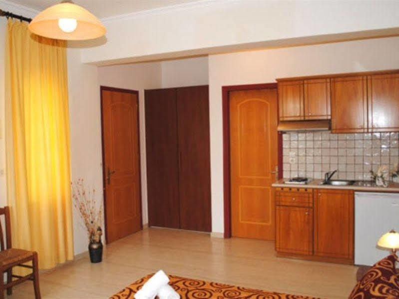 Poseidon Apartments Kato Daratso Exterior foto