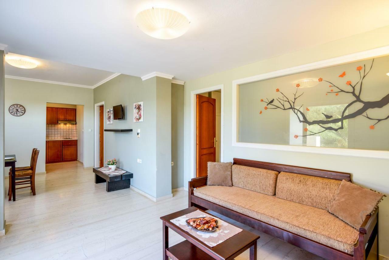 Poseidon Apartments Kato Daratso Exterior foto